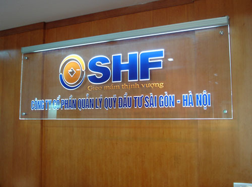 Biển kính tuyệt đẹp