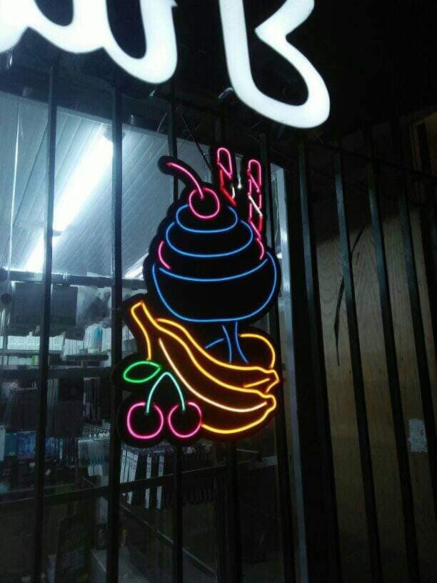 Gia công led neon sign theo yêu cầu tại Đống Đa